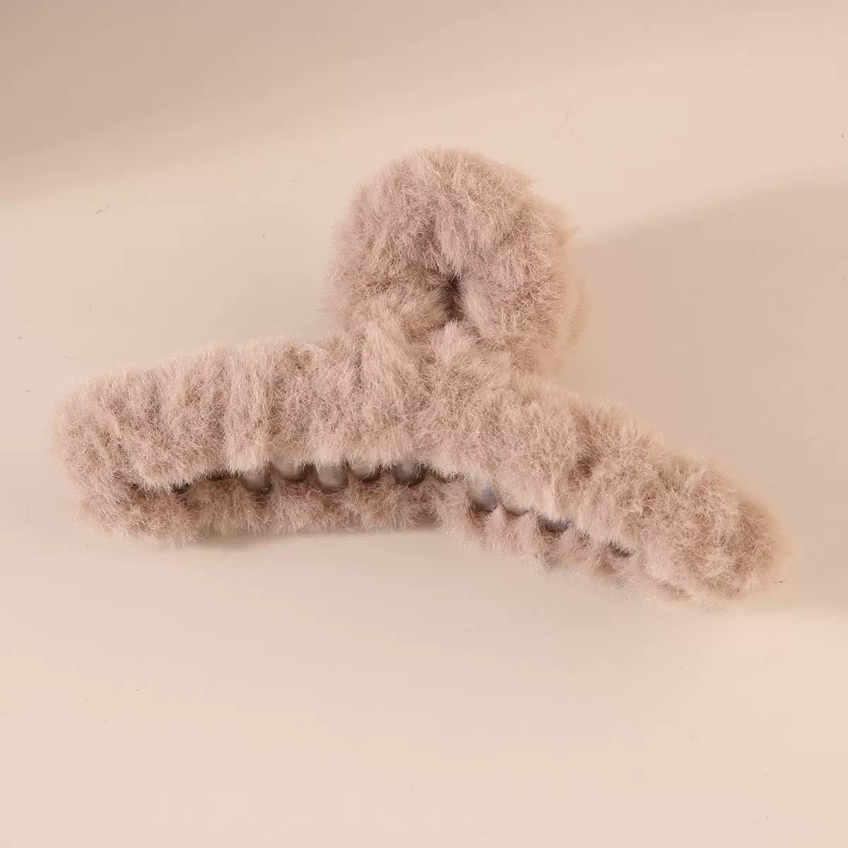 毛布のサメ型ヘアクリップDIY
