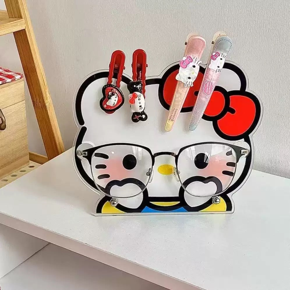 キティ、しんちゃん、ちいかわのメガネホルダー