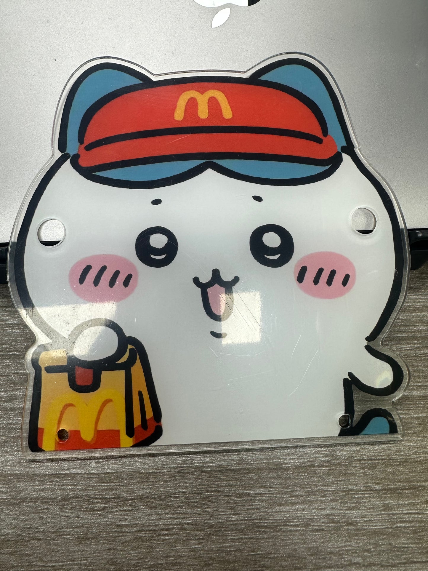 キティ、しんちゃん、ちいかわのメガネホルダー