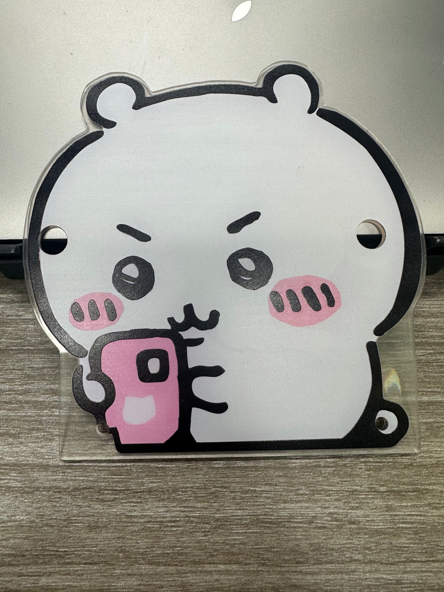 キティ、しんちゃん、ちいかわのメガネホルダー