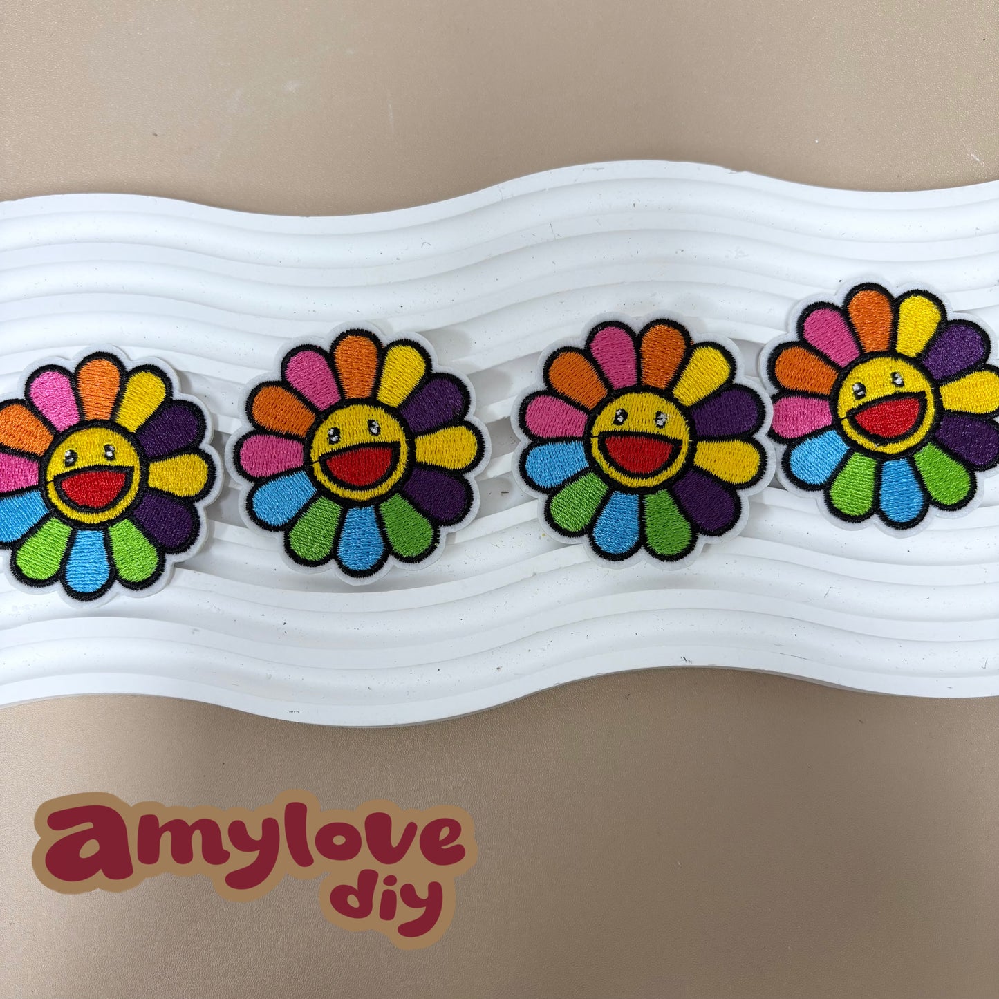 アニメ刺繍布貼りDIYパーツ