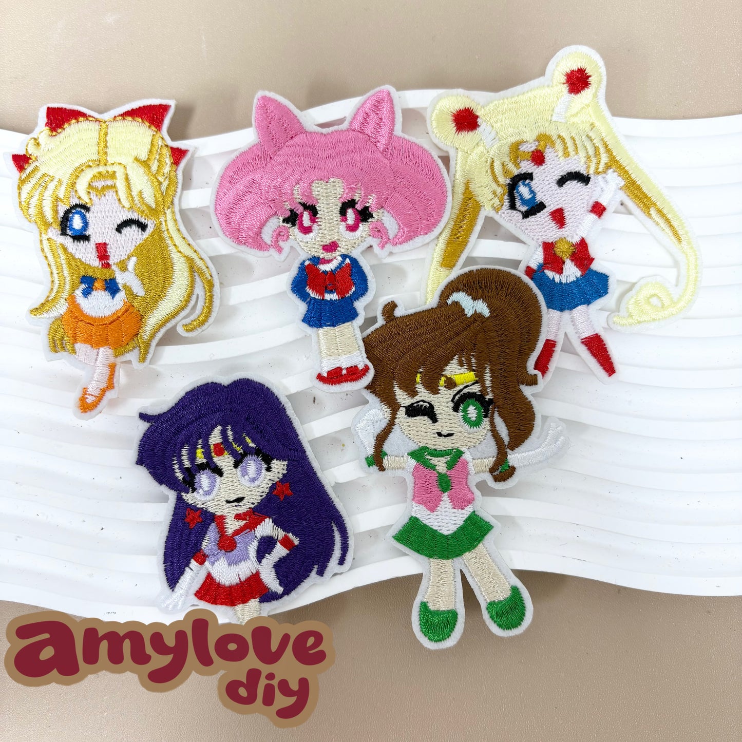 アニメ刺繍布貼りDIYパーツ