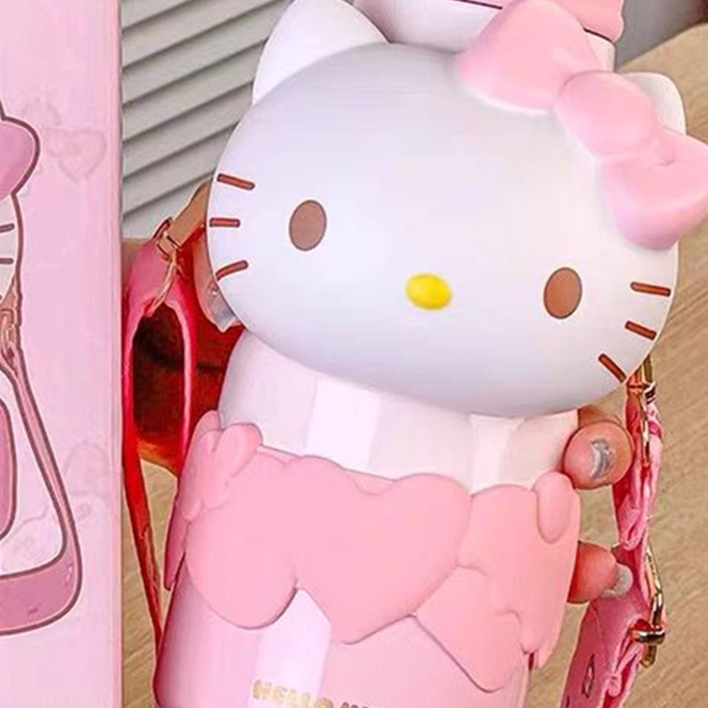 サンリオ ハローキティ 650ml ビッグフェイス ストローボトル ピンク
