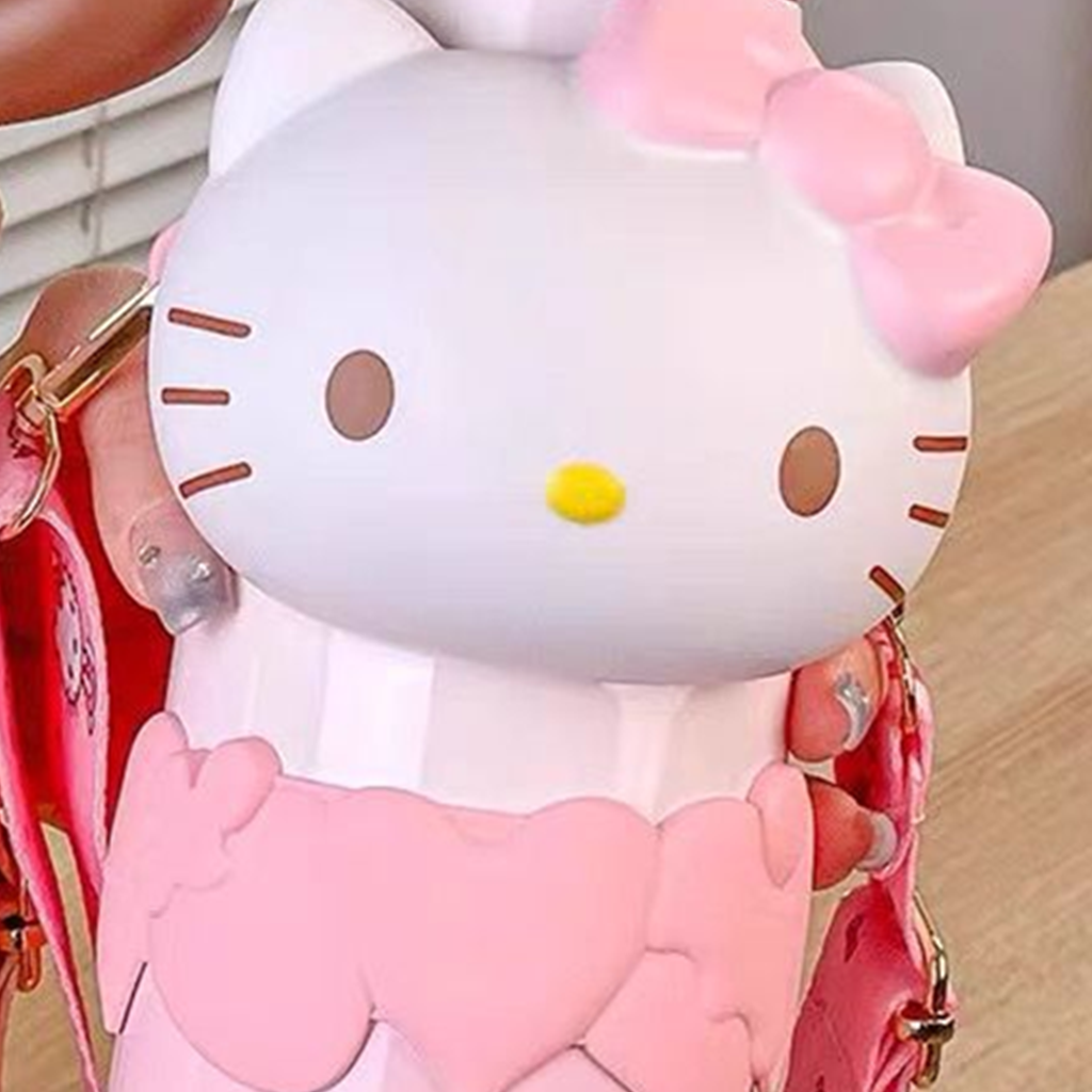 サンリオ ハローキティ 650ml ビッグフェイス ストローボトル ピンク