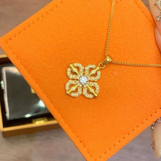 新点鑽十字金剛杵ネックレスペンダント