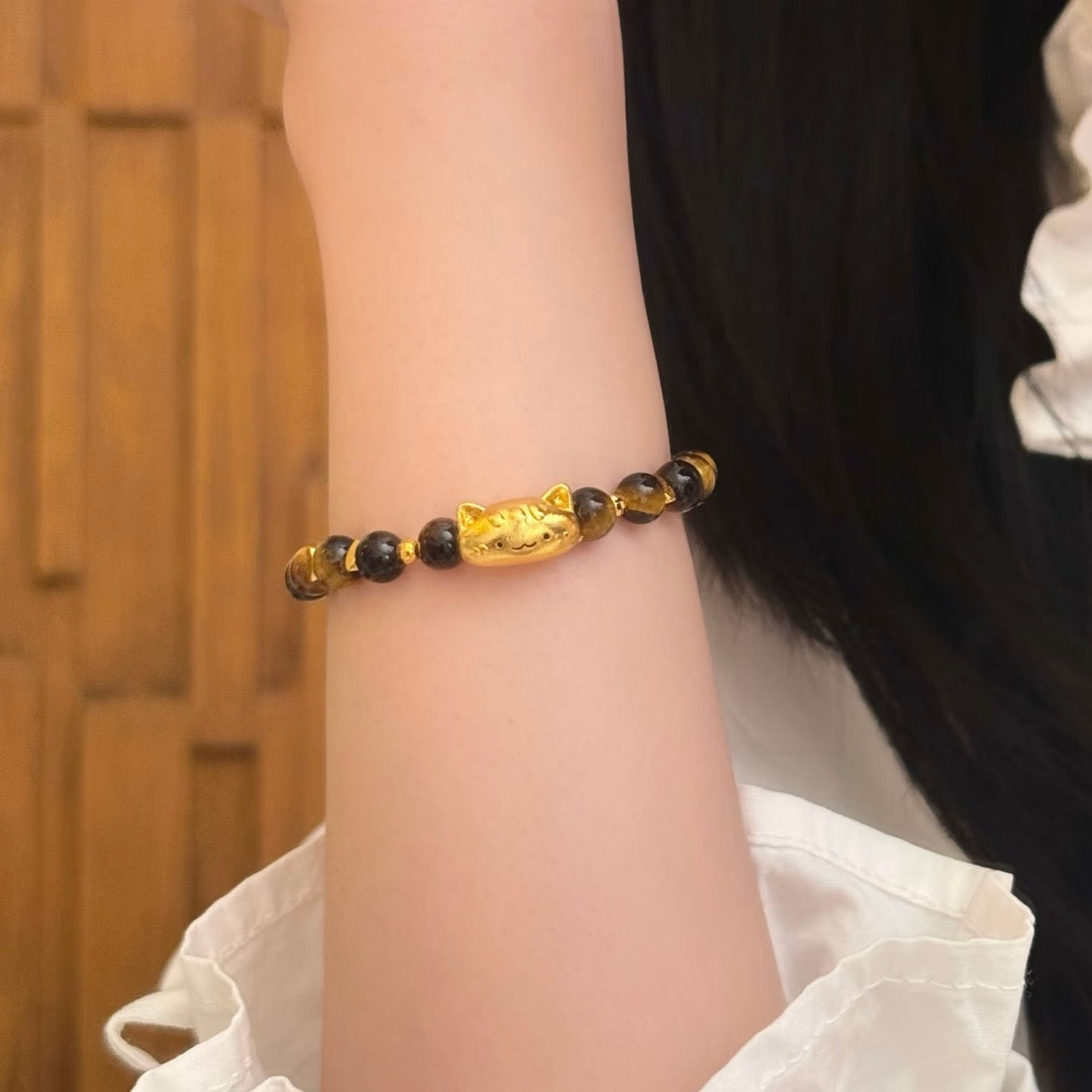 子猫の運勢を守る天然ターコイズ（虎眼石）ブレスレット