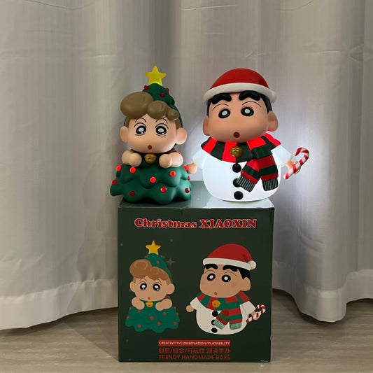 可愛いクレヨンしんちゃんの兄妹、ピックアップライトを鳴らす