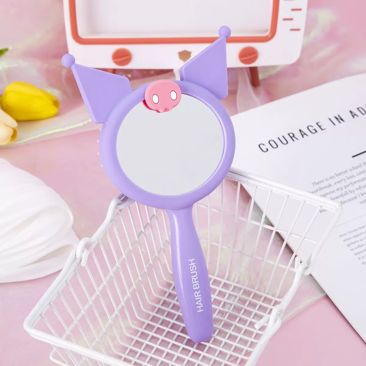 可愛いキャラクターデザインのヘアブラシ（鏡付き）
