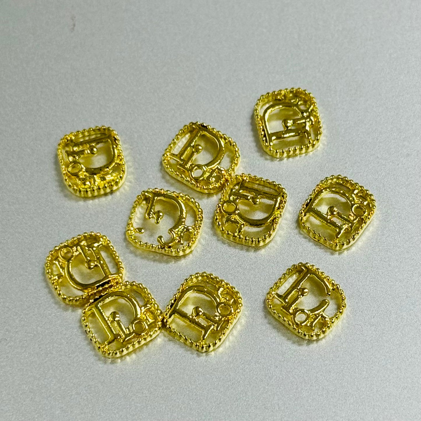 秘密金属ネイルアクセサリー10pcs