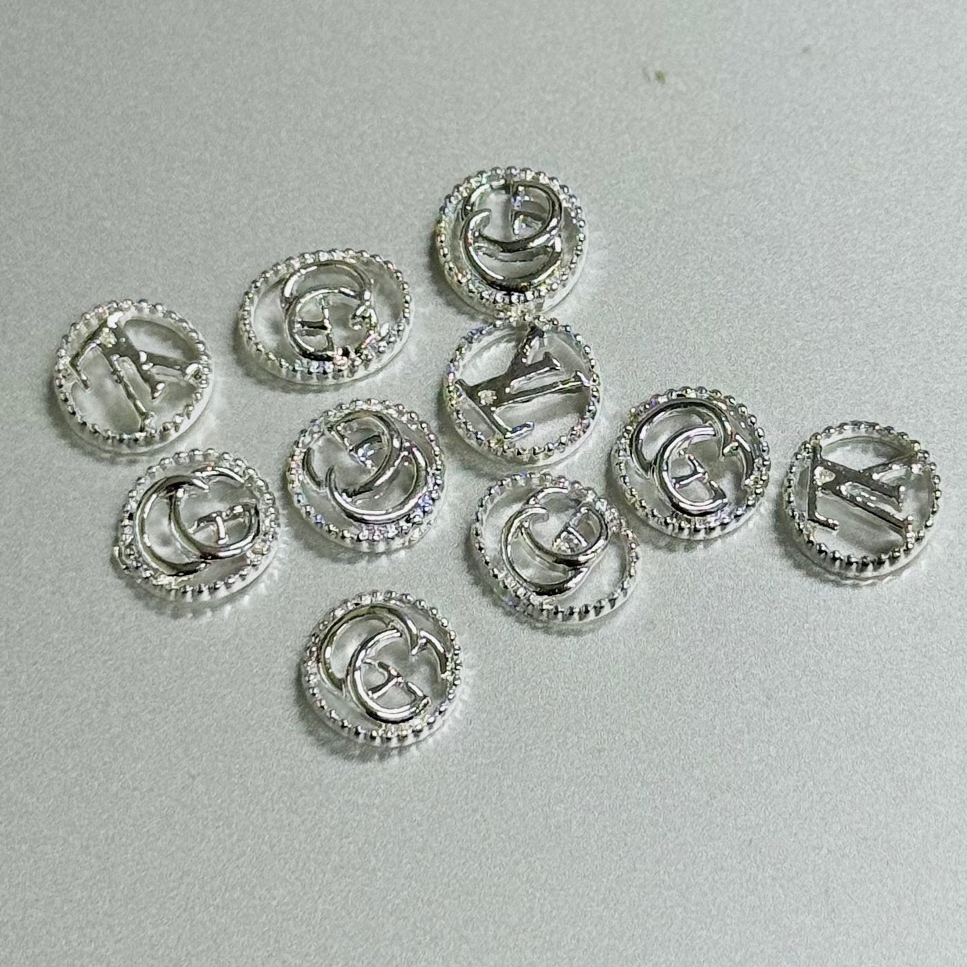 秘密金属ネイルアクセサリー10pcs