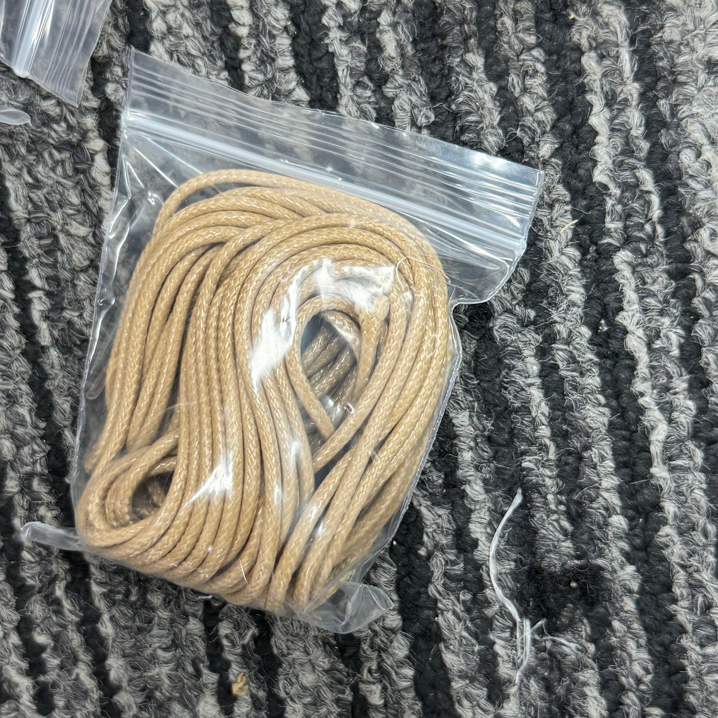 2mm/5mワックス糸フェイクスキンひもビーズ材料