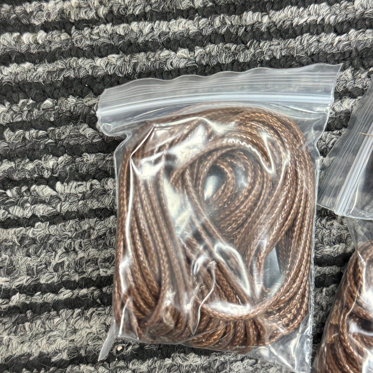 2mm/5mワックス糸フェイクスキンひもビーズ材料
