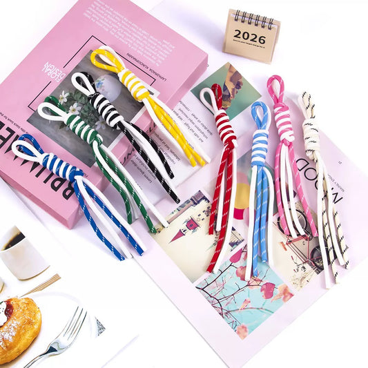 編みかばんの飾り 螺旋結びのキーホルダー