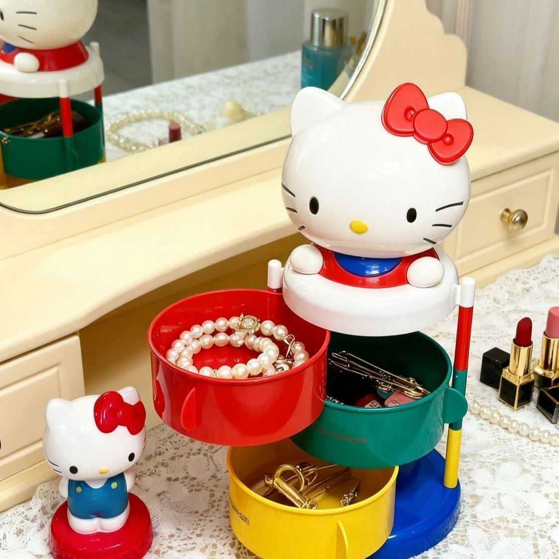 白い猫こものいれ