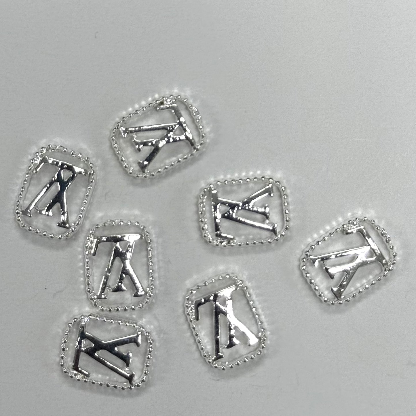秘密金属ネイルアクセサリー10pcs